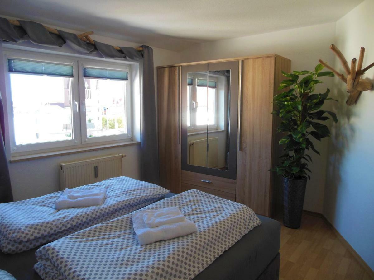 Holzmichel Fewo Mit Balkon Cottbus Exteriör bild